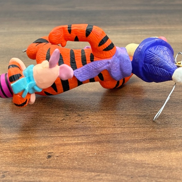 Vintage HALLMARK Keepsake 1993 TIGGER PIGLET Winnie The Pooh CHRISTMAS ORNAMENT - Picture 7 of 8